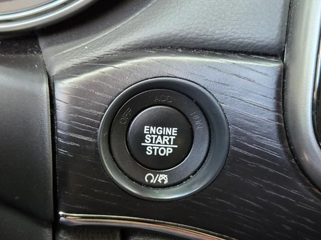 Used 2018 Black Jeep Overland image 12