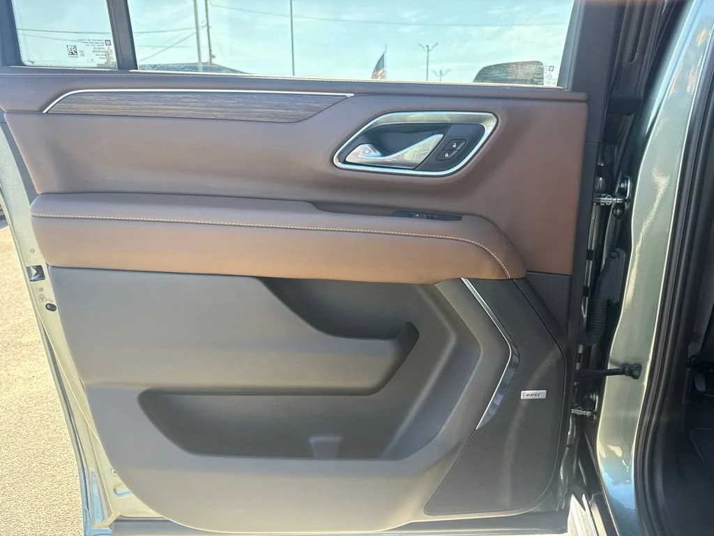 Used 2024 Silver Sage Metallic Chevrolet High Country image 32