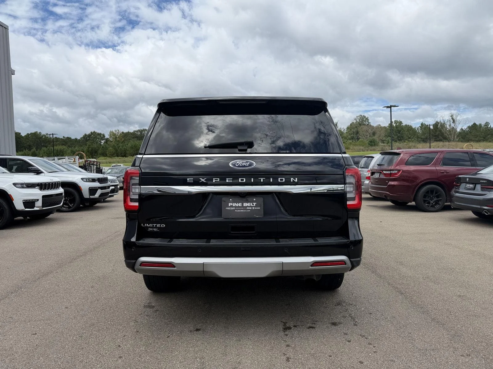 Used 2024 Agate Black Ford Limited image 5