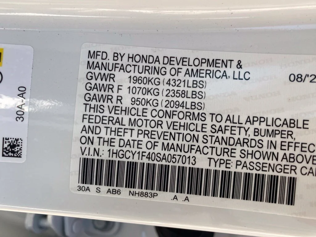 Used 2025 White Honda SE image 18