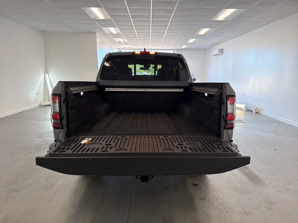 New 2027 Gray Nissan PRO-4X image 7