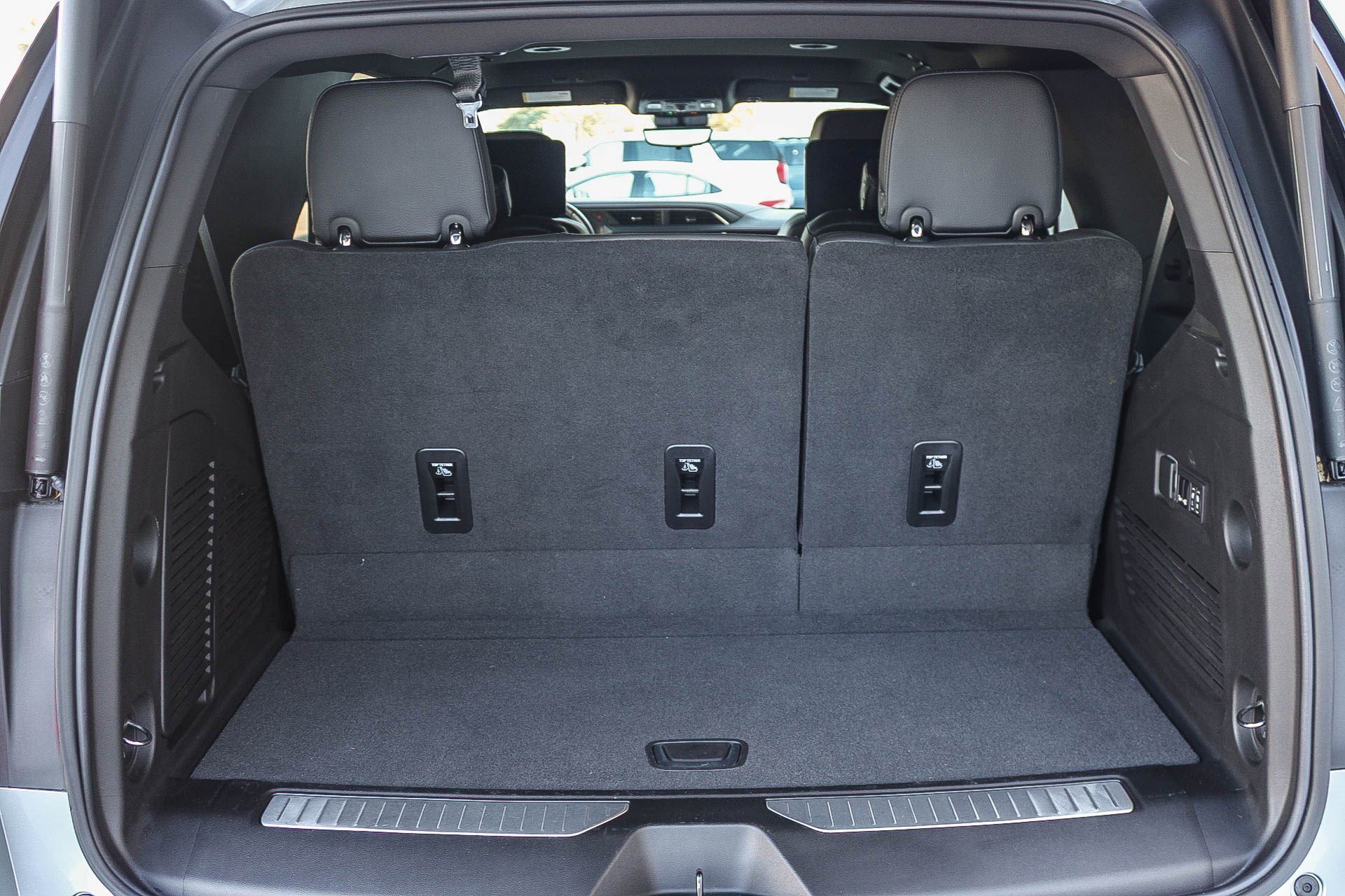 Used 2024 Sterling Metallic GMC Denali image 26