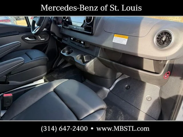 2026 Mercedes-Benz Sprinter Crew Van Base - Photo 9