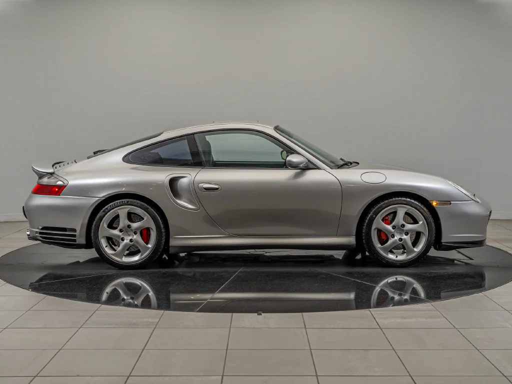 Used 2003 Arctic Silver Metallic Porsche  image 9