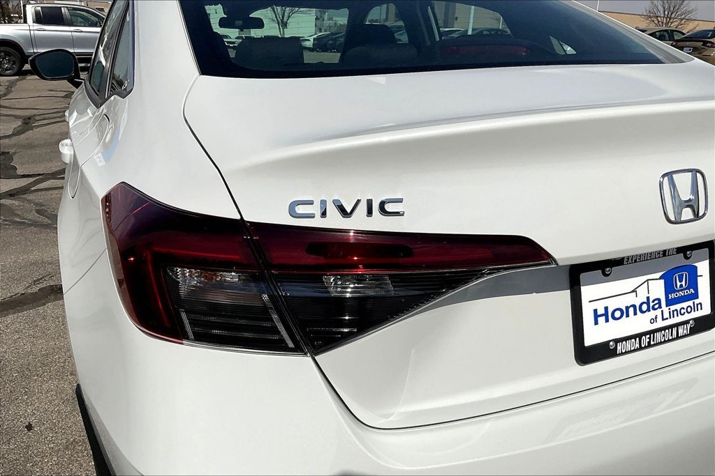 New 2026 Platinum White Pearl Honda LX image 8