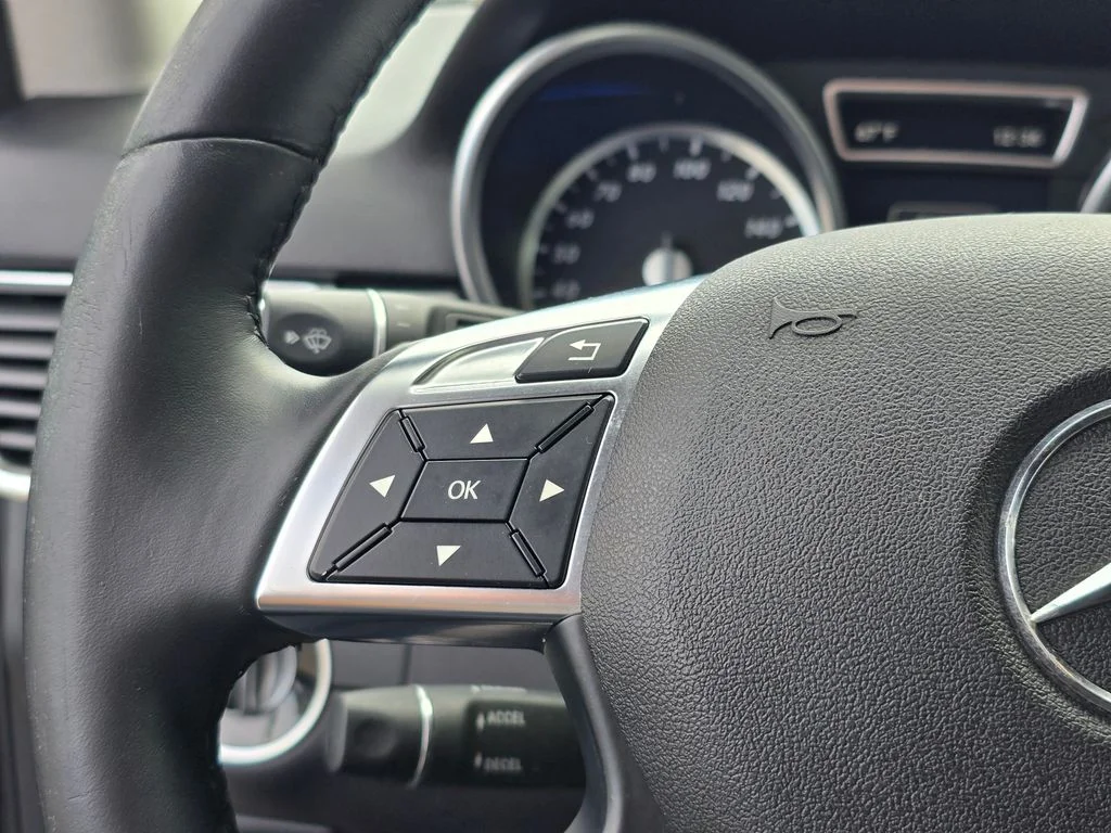 Used 2015  Mercedes-Benz ML 250 image 20