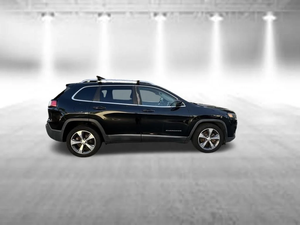 Used 2019 Black Jeep Limited image 9