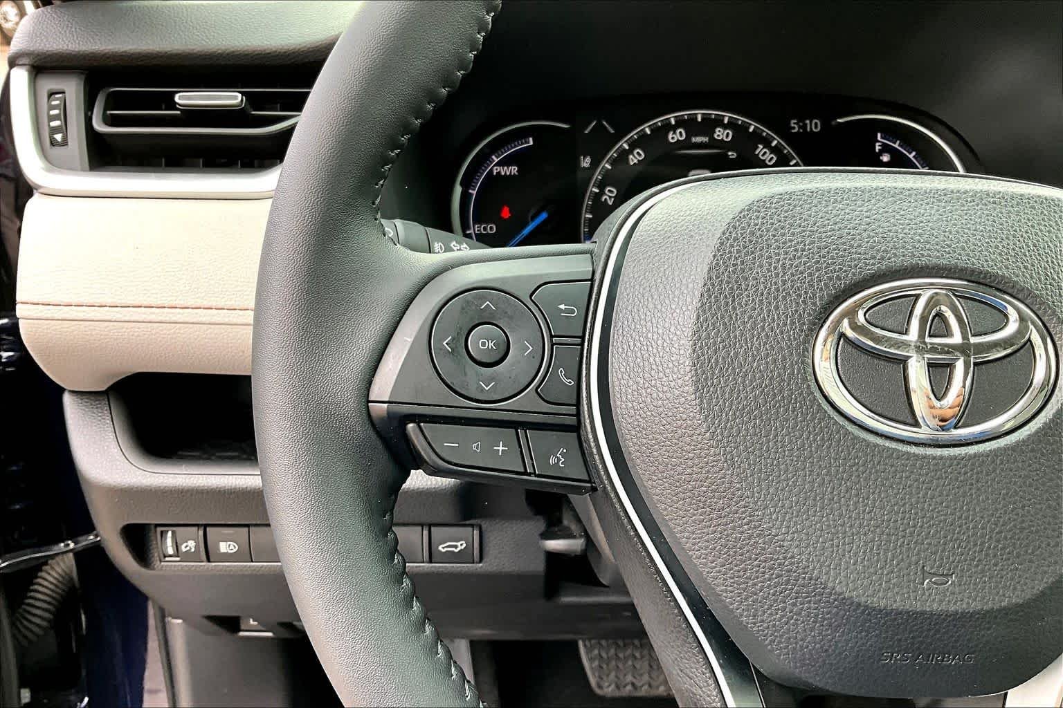 Used 2025 Blueprint Toyota Hybrid XLE Premium image 24