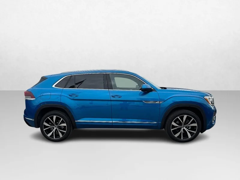 Used 2025 Mountain Lake Blue Metallic Volkswagen 2.0T SEL Premium R-Line 4MOTION image 4