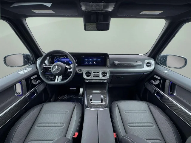 New 2027 MANUFAKTUR Night Black Magno Mercedes-Benz G 580 image 14