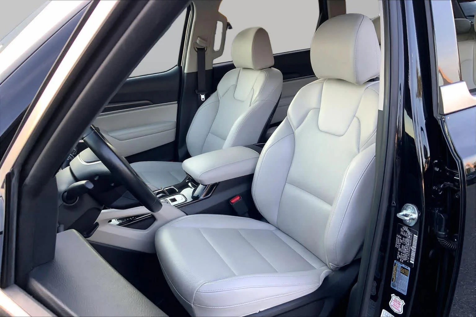 Used 2025 Ebony Black Kia S image 7