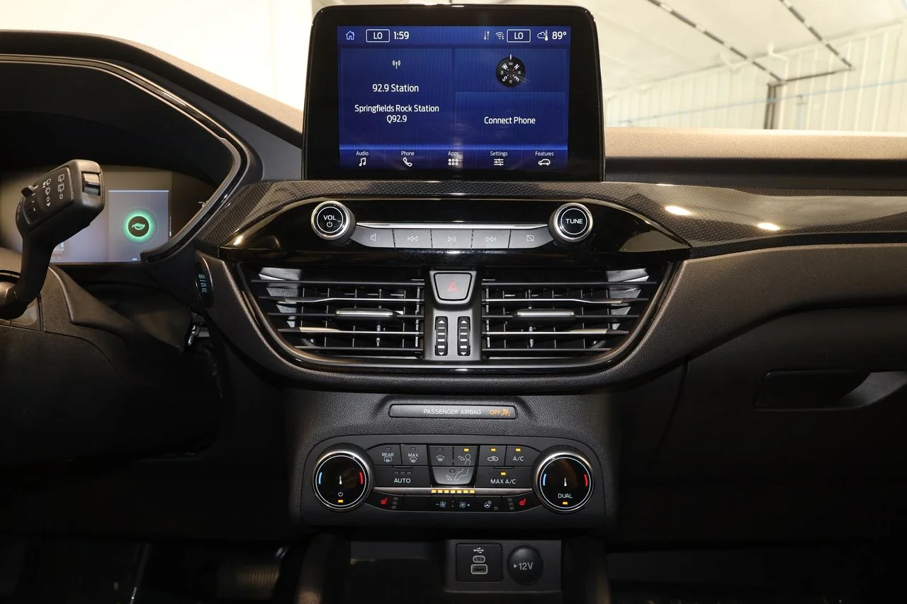 Used 2025 Silver Ford ST-Line Select image 16