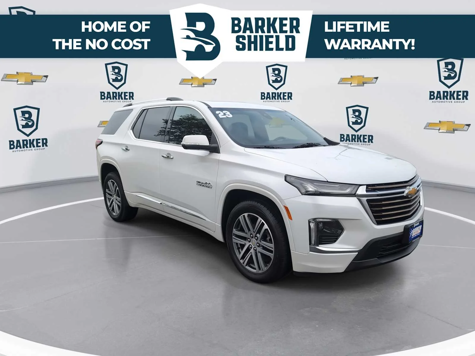 Used 2023 Iridescent Pearl Tricoat Chevrolet High Country image 2