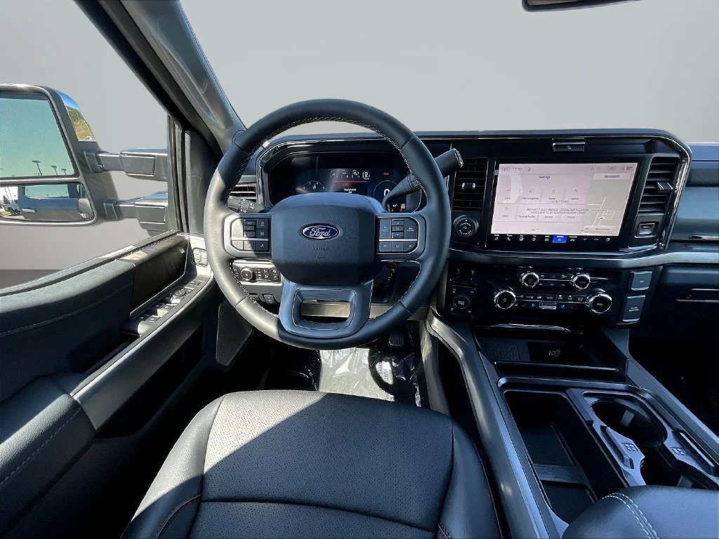 New 2027 Carbonized Gray Metallic Ford F-250® Lariat® image 18