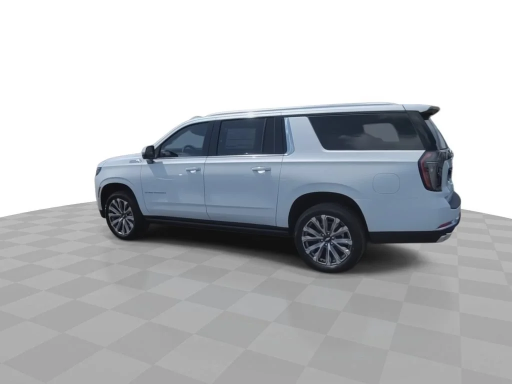New 2026 Polar White Tricoat Chevrolet High Country image 6