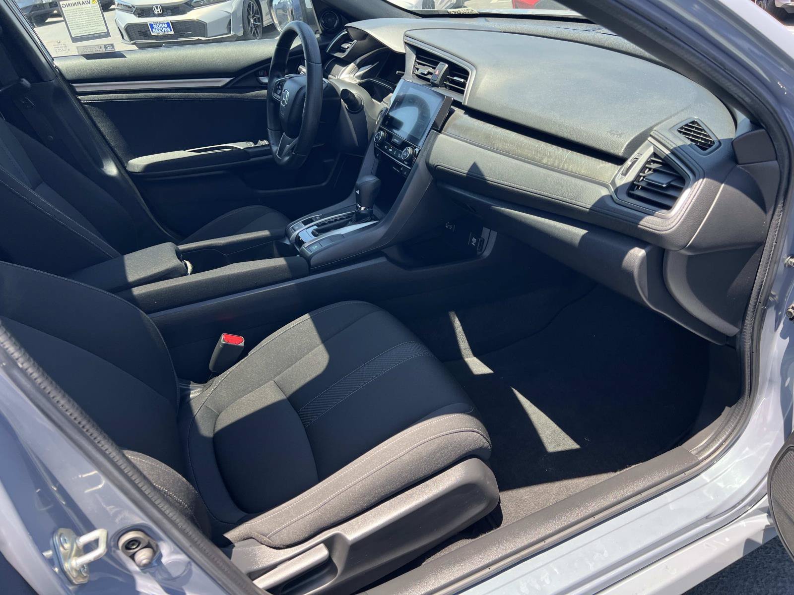 2018 Honda Civic Hatchback EX - Photo 28