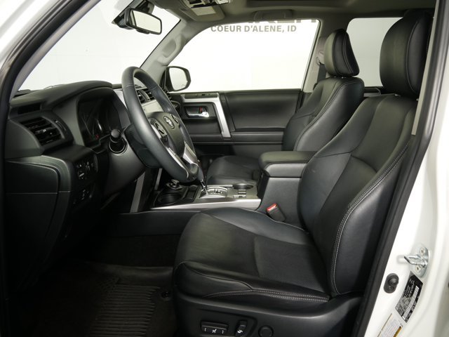 Certified Used 2022 Blizzard Pearl Toyota Limited image 9