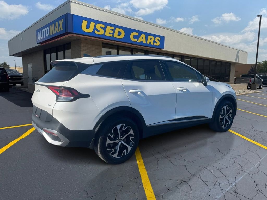Used 2025 Snow White Pearl Kia EX image 5