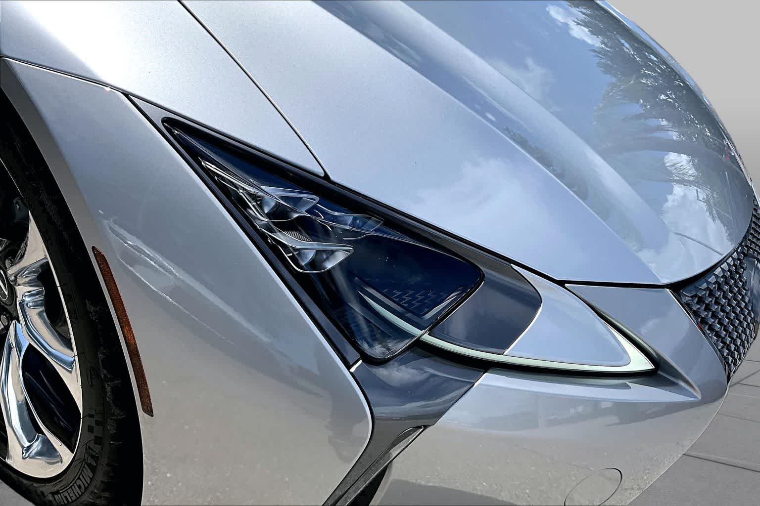 Used 2021 Liquid Platinum Lexus  image 28