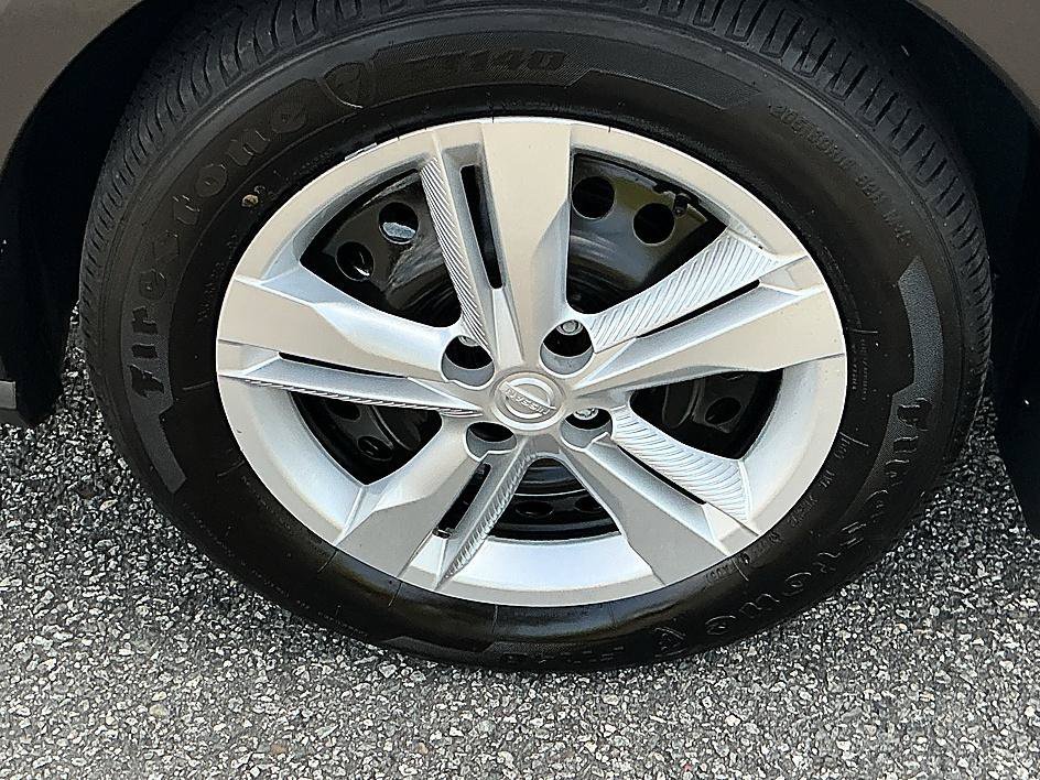 Used 2025 Electric Blue Metallic Nissan S image 7