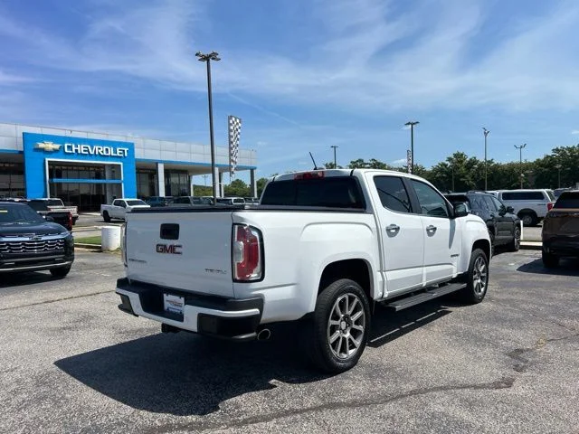 Used 2019 White GMC Denali image 3
