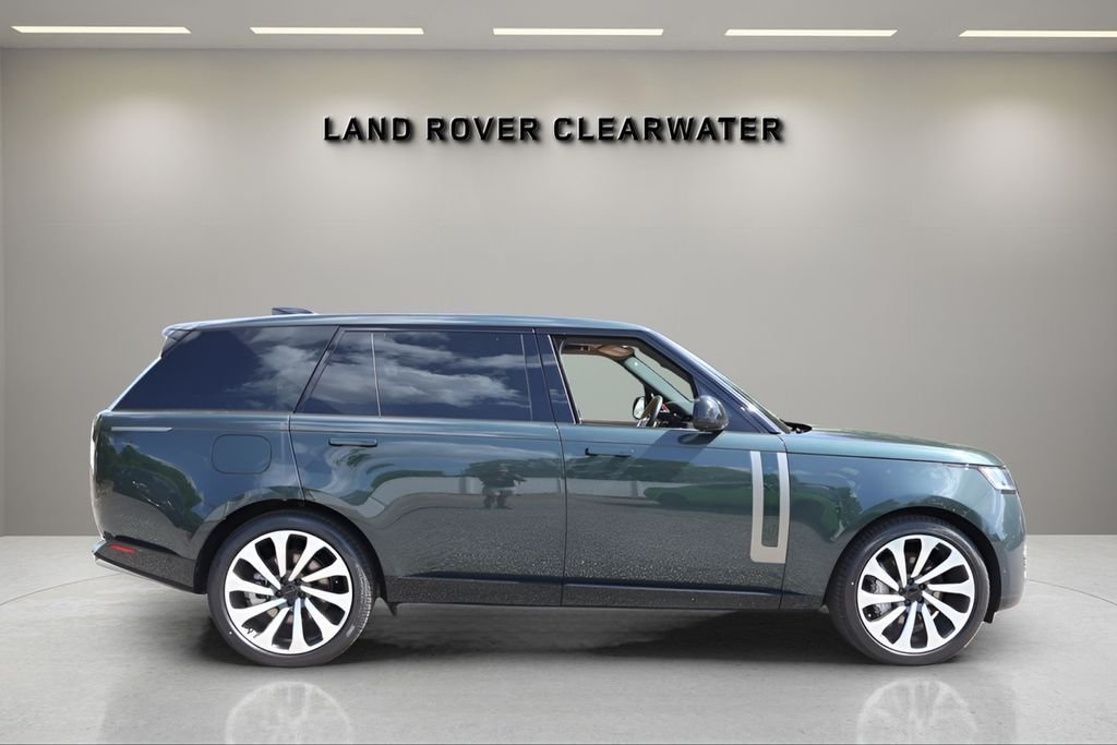 New 2026 Belgravia Green LAND ROVER SE LWB 7-Seats / V8 image 6