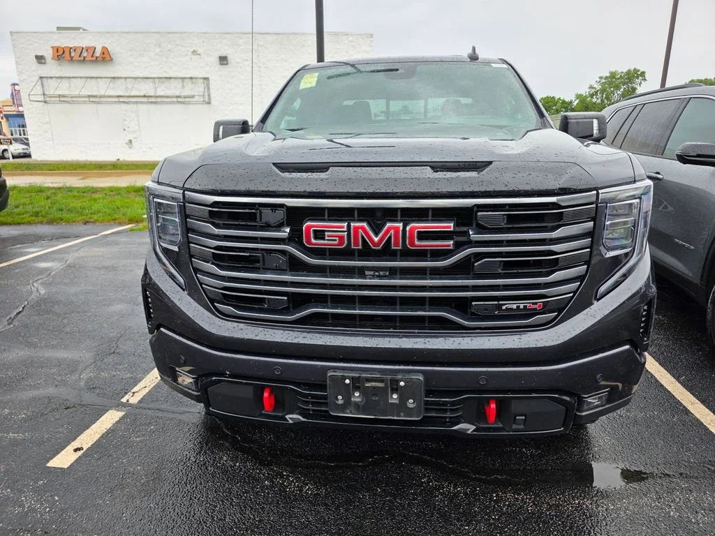 2025 GMC Sierra 4WD Crew Cab Short Box AT4's photo
