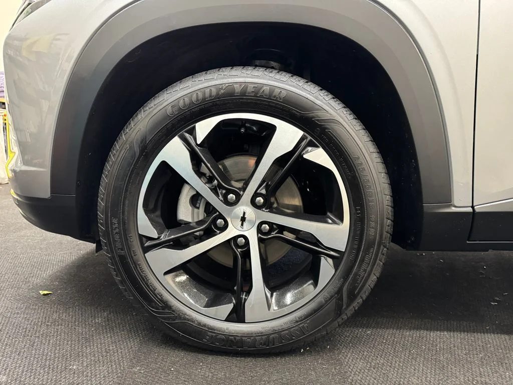 Used 2025 Gray Chevrolet 1RS image 12