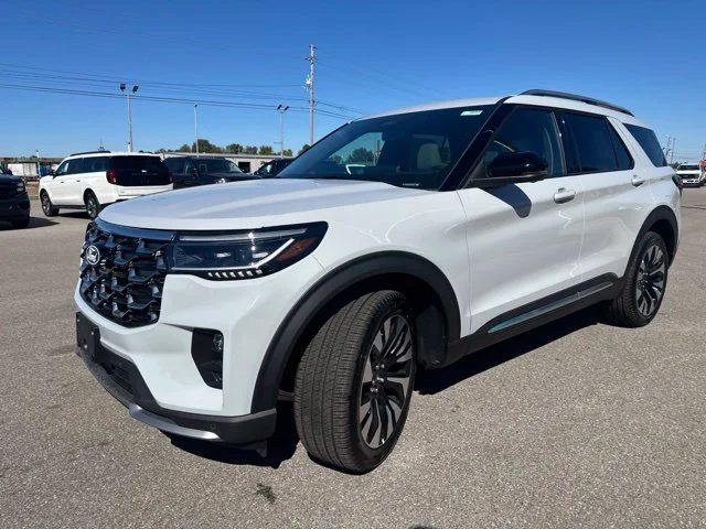 New 2027 Avalanche Gray Ford Platinum™ image 31