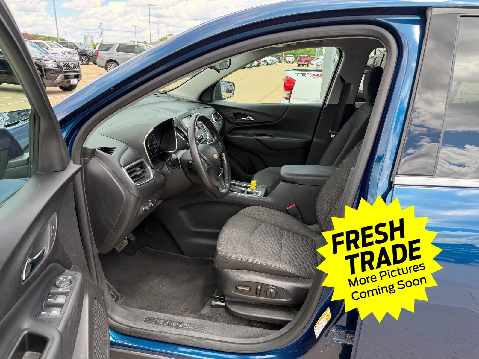 Used 2019 Pacific Blue Metallic Chevrolet LT image 7