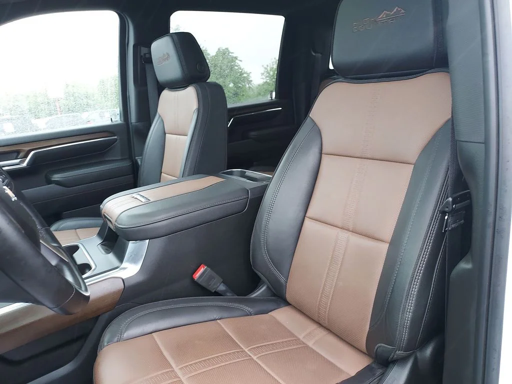 Used 2024 Beige Chevrolet High Country image 17