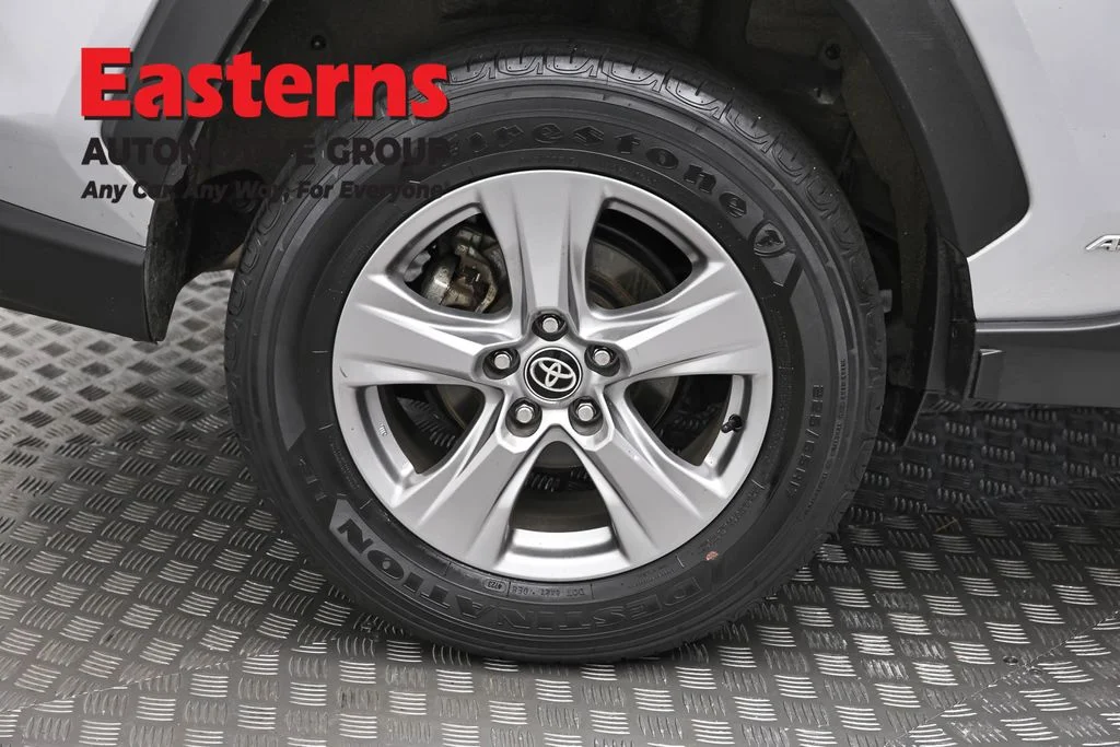 Used 2024 Silver Toyota XLE image 29