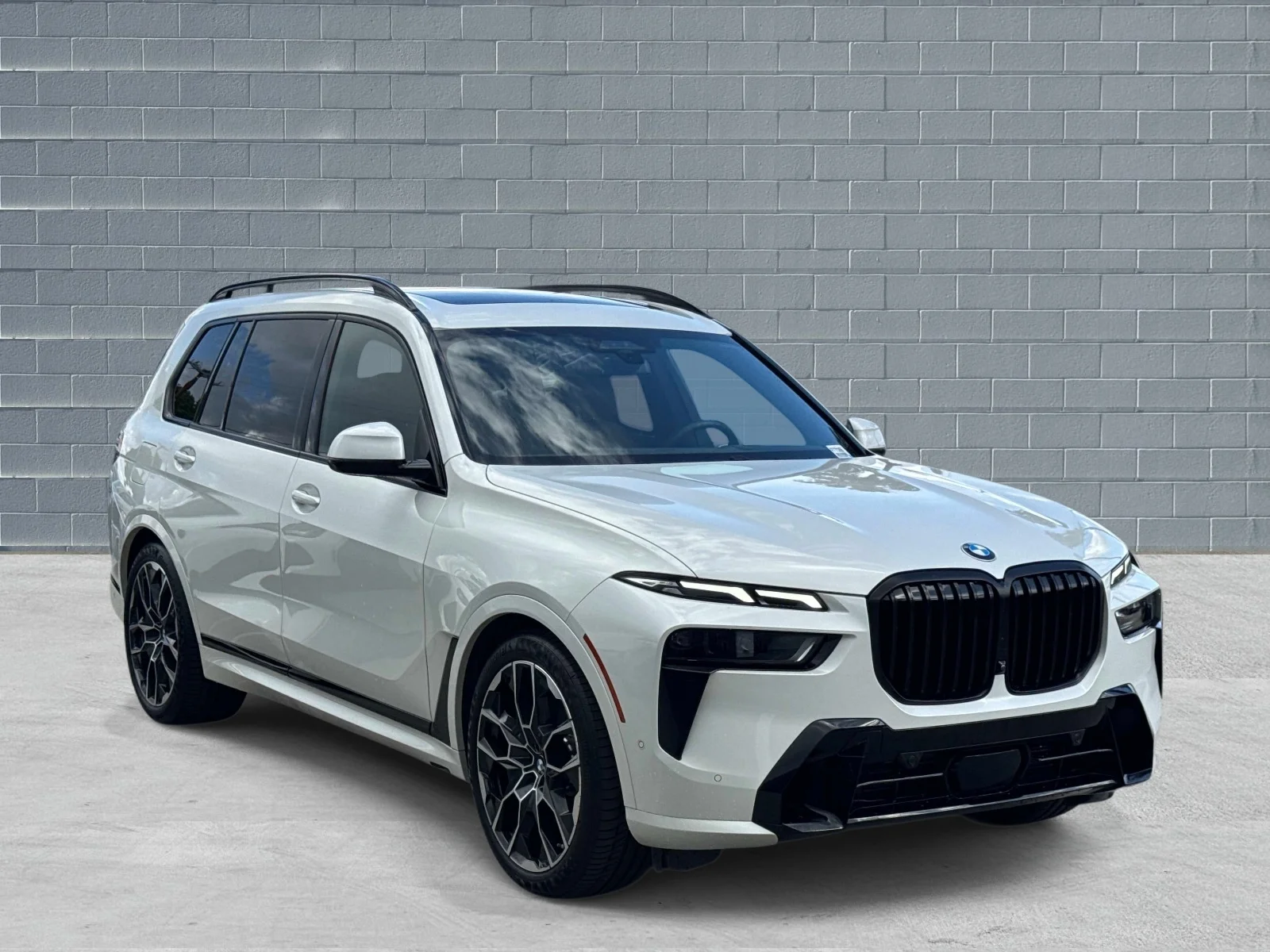 2024 BMW X7 xDrive40i's photo