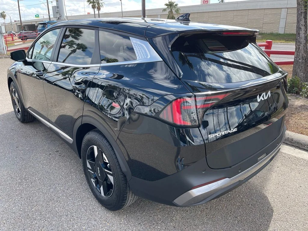 New 2026 Black Kia LX image 5