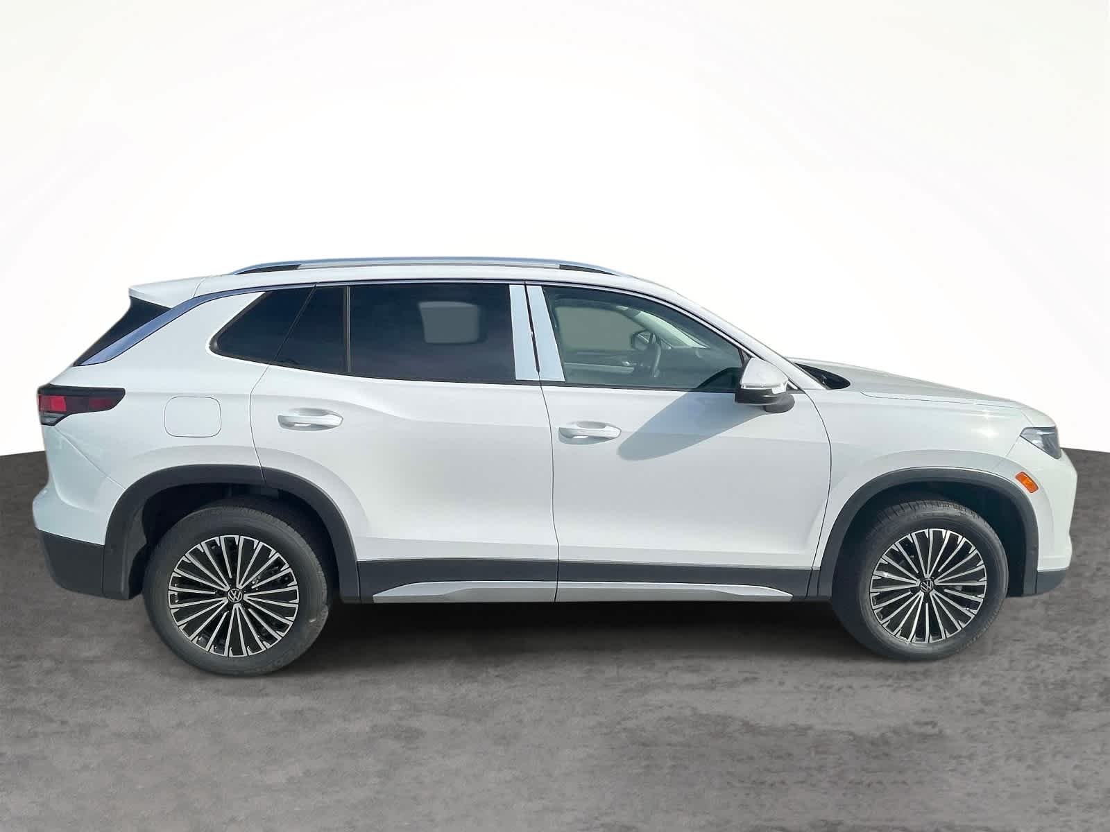 New 2026 Pure White Volkswagen S image 6