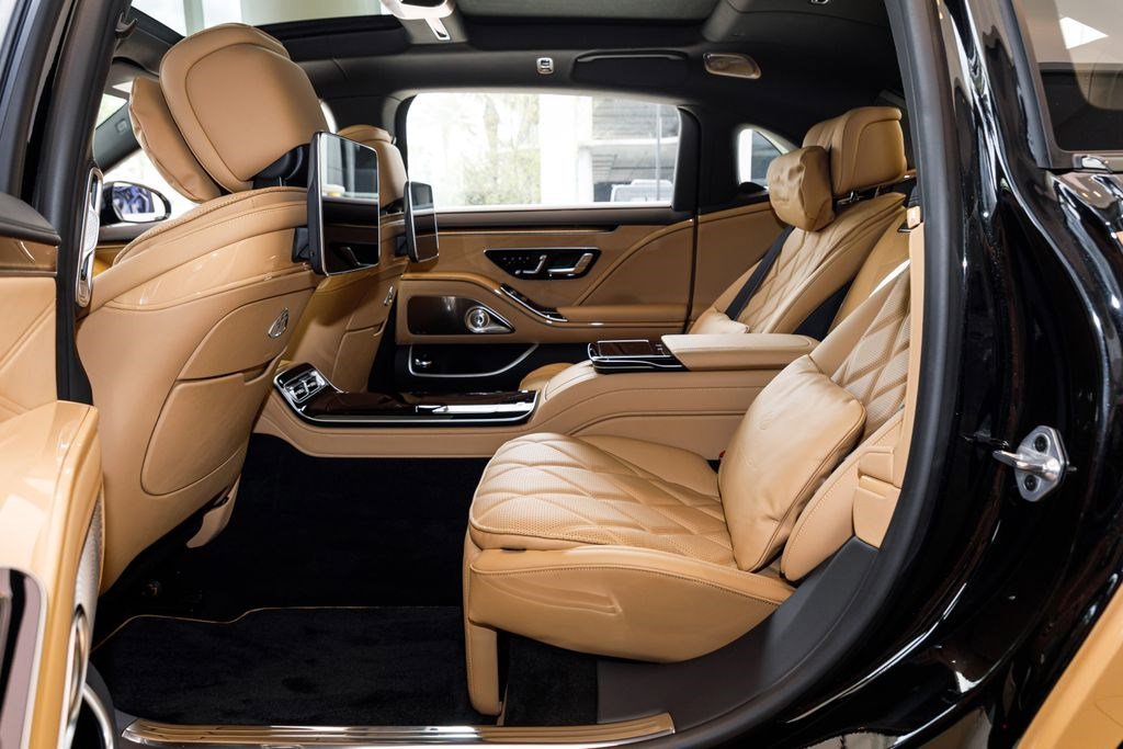 Used 2023 Obsidian Black Metallic / Colorado Beige Mercedes-Benz Maybach S 680 image 21