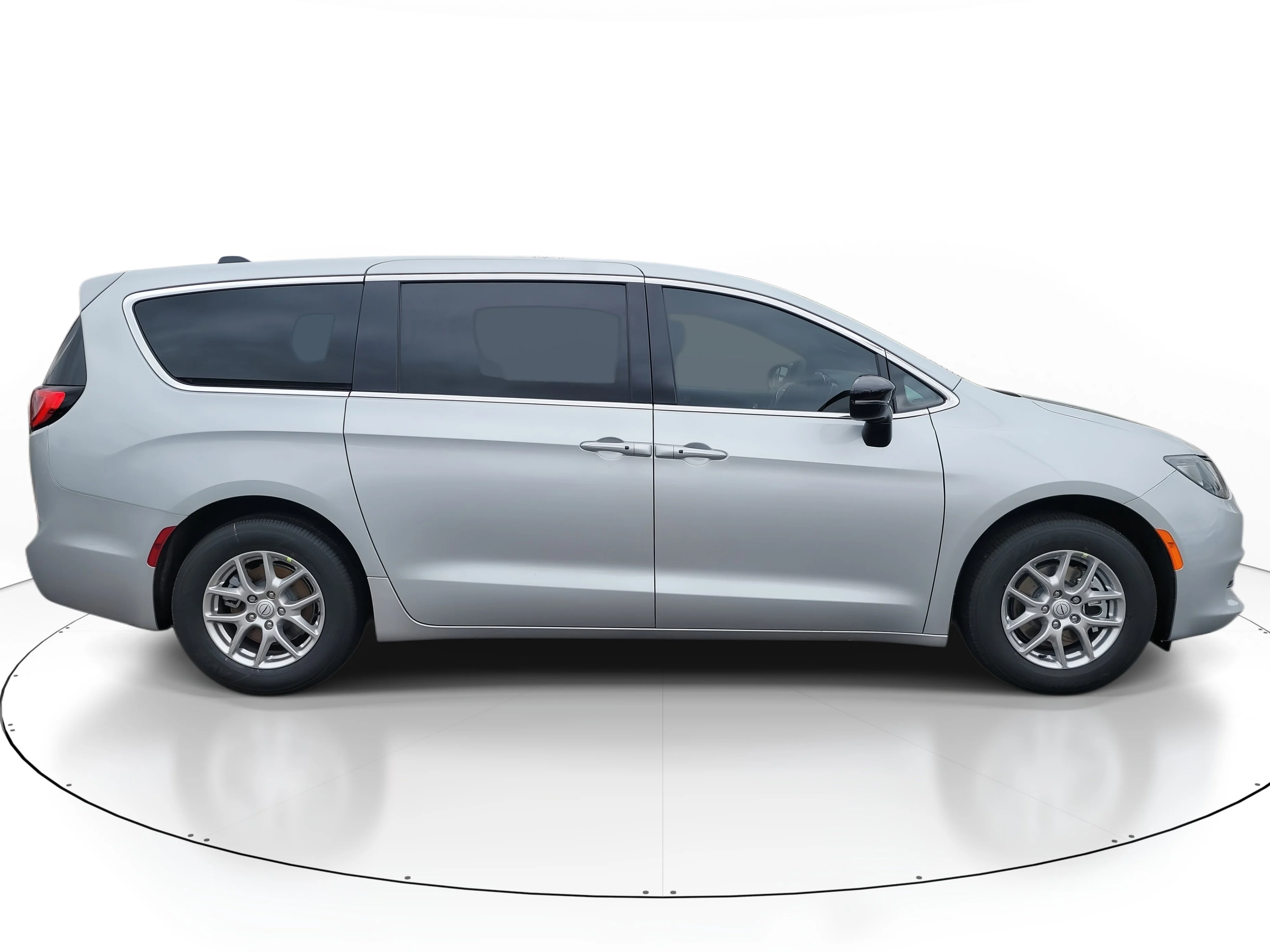 New 2026 Silver Mist Clearcoat Chrysler LX image 5