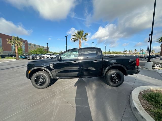 New 2026 Shadow Black Ford XL image 4
