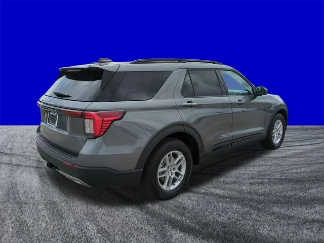 New 2026 Gray Ford Active image 4