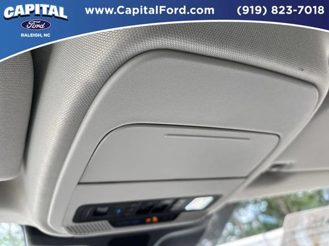 Used 2025 White Ford Platinum image 33