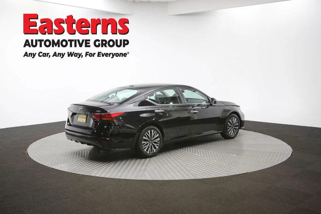 Used 2024 Black Nissan 2.5 SV image 40