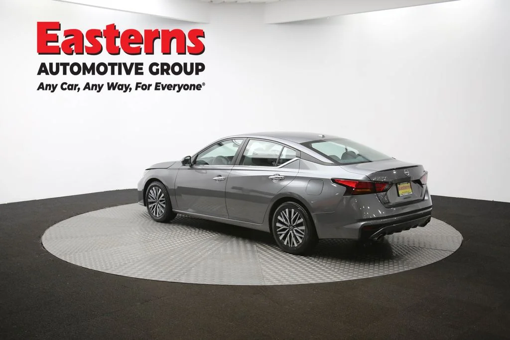 Used 2023 Gray Nissan 2.5 SV image 63