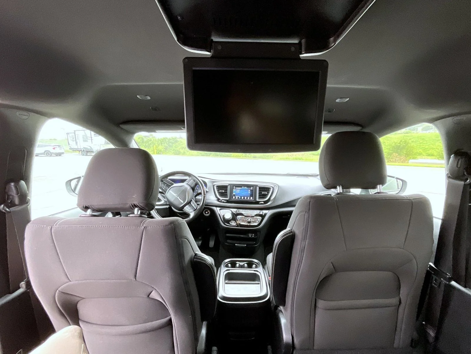 Used 2019 Gray Chrysler Touring Plus image 21