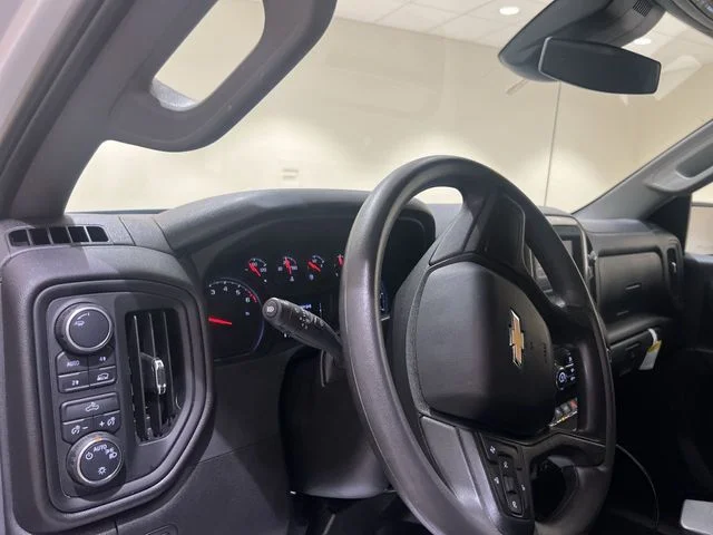 New 2025 White Chevrolet Custom image 9