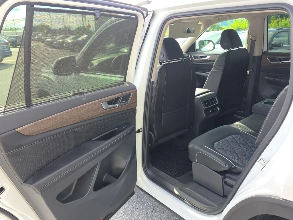 2026 Volkswagen Atlas SEL Premium R-Line - Photo 31