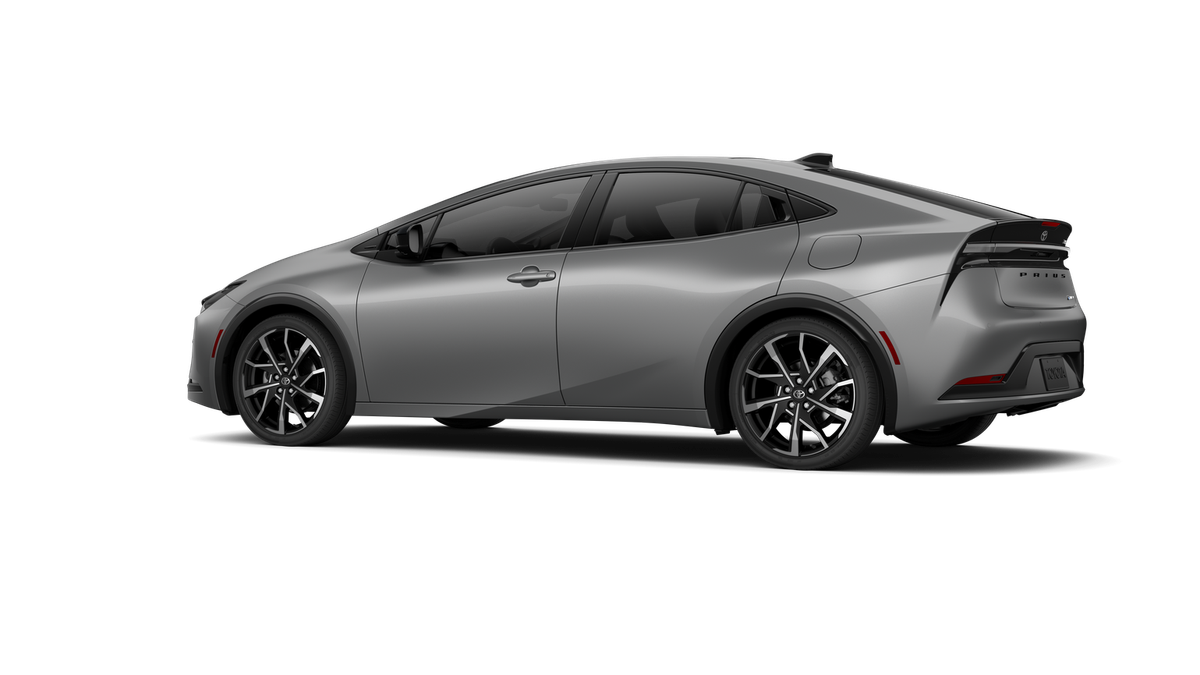 New 2027 Guardian Gray Toyota XSE Premium image 5