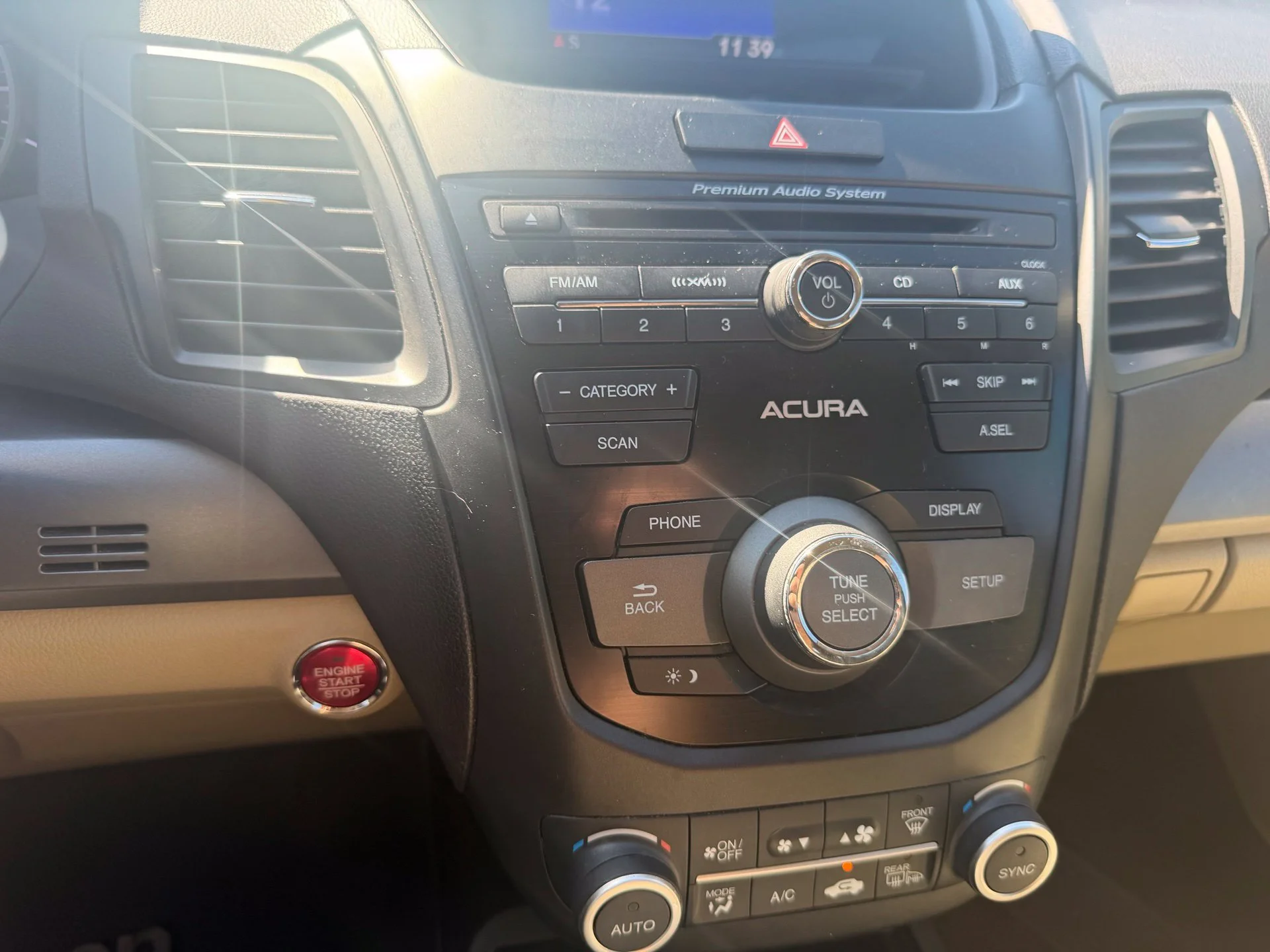 Used 2017 White Diamond Pearl Acura Base image 23