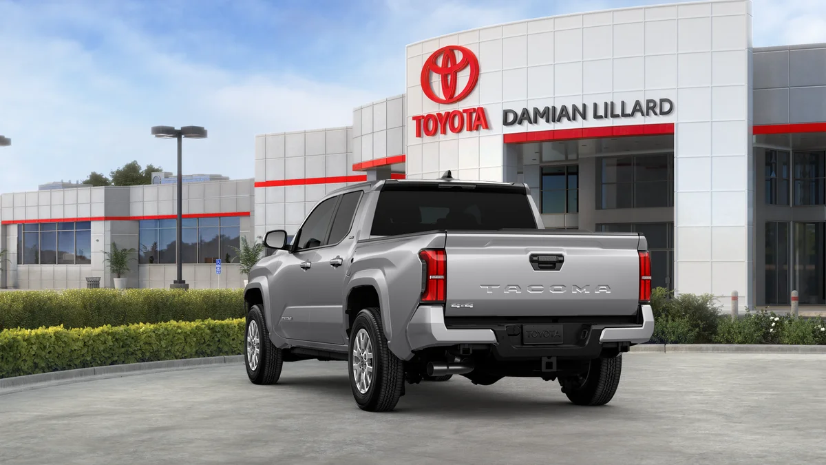 2025 Toyota Tacoma SR5 - Photo 40