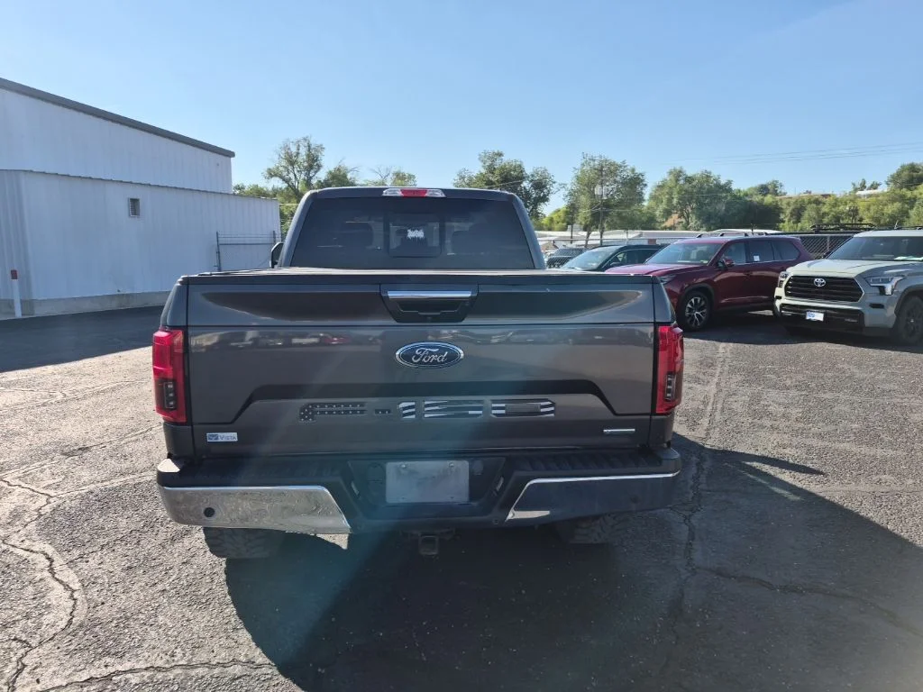 Used 2019 Magnetic Ford Lariat image 9