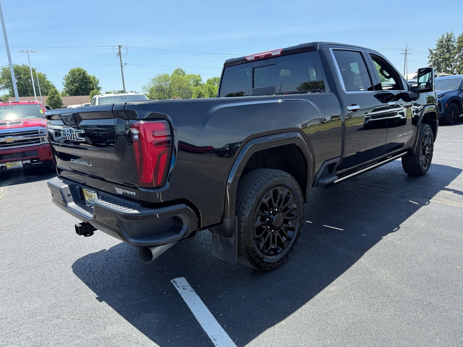 Used 2024 Onyx Black GMC Denali Ultimate image 5